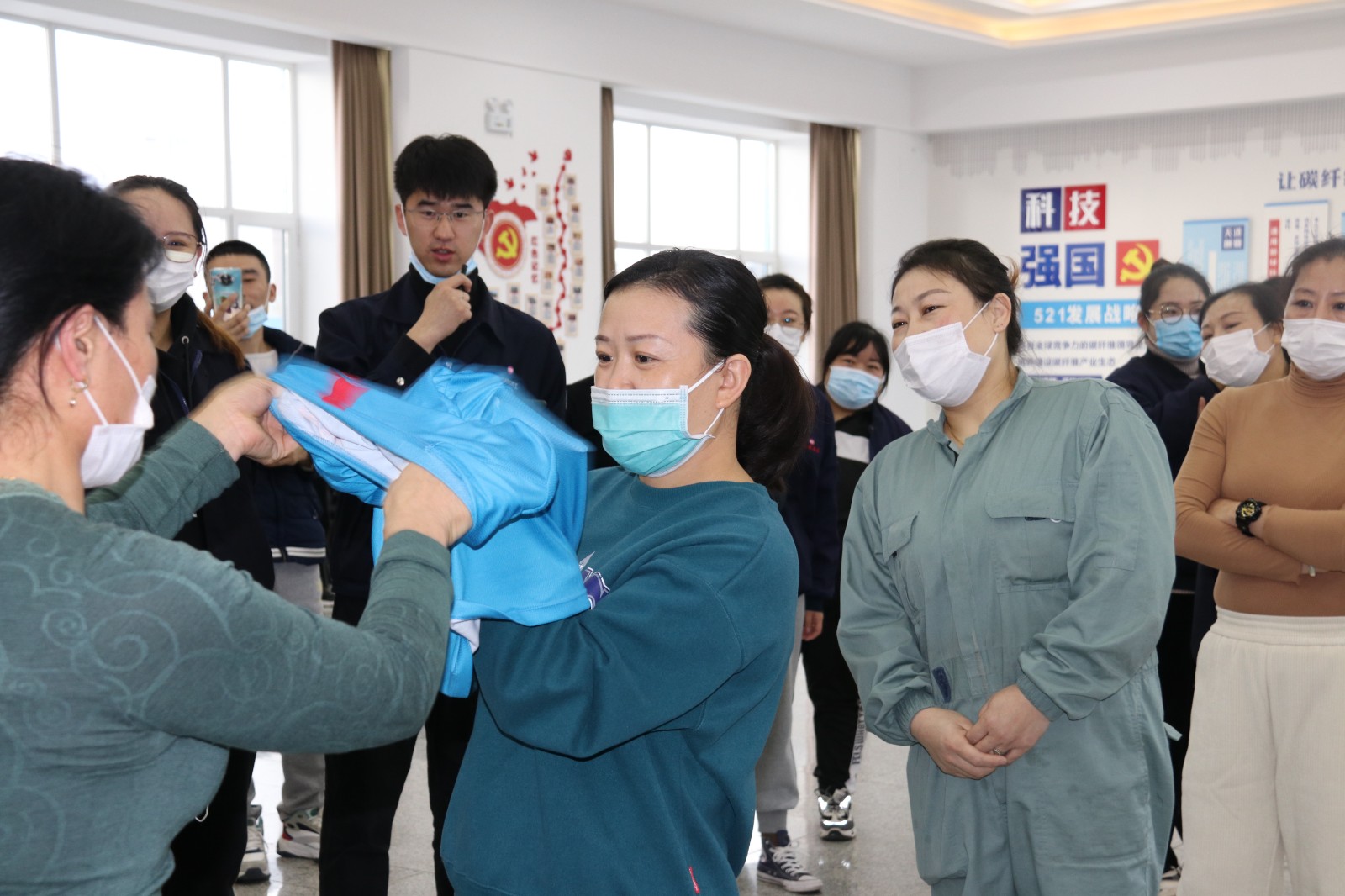 喜报！bb电子游戏官网复材荣获女职工事情树模单位 - 公司新闻 - bb电子游戏官网